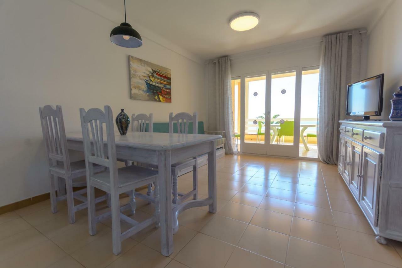 Residencial Guardamar Zeus Apartment